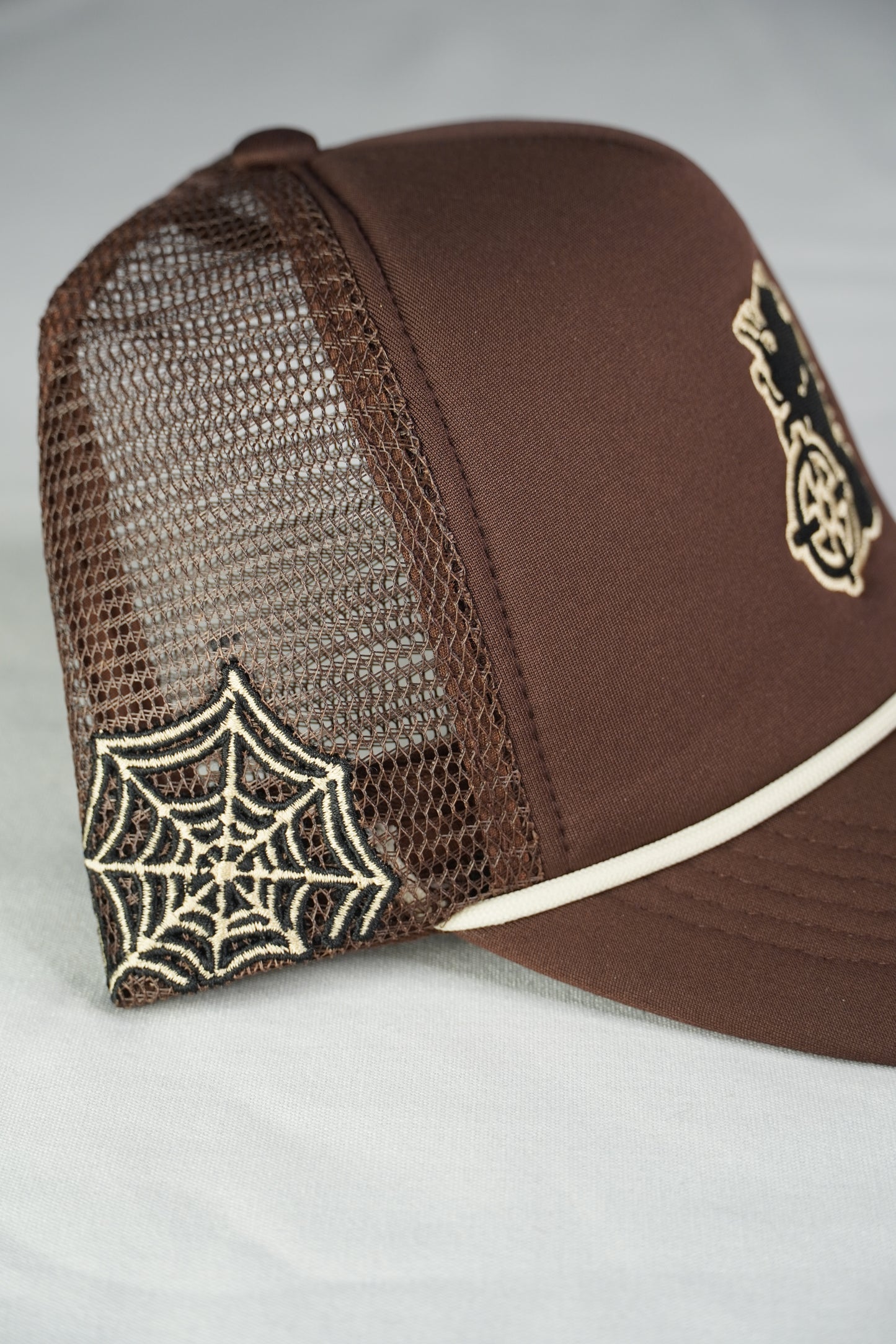 SPIDERWEB TRUCKER