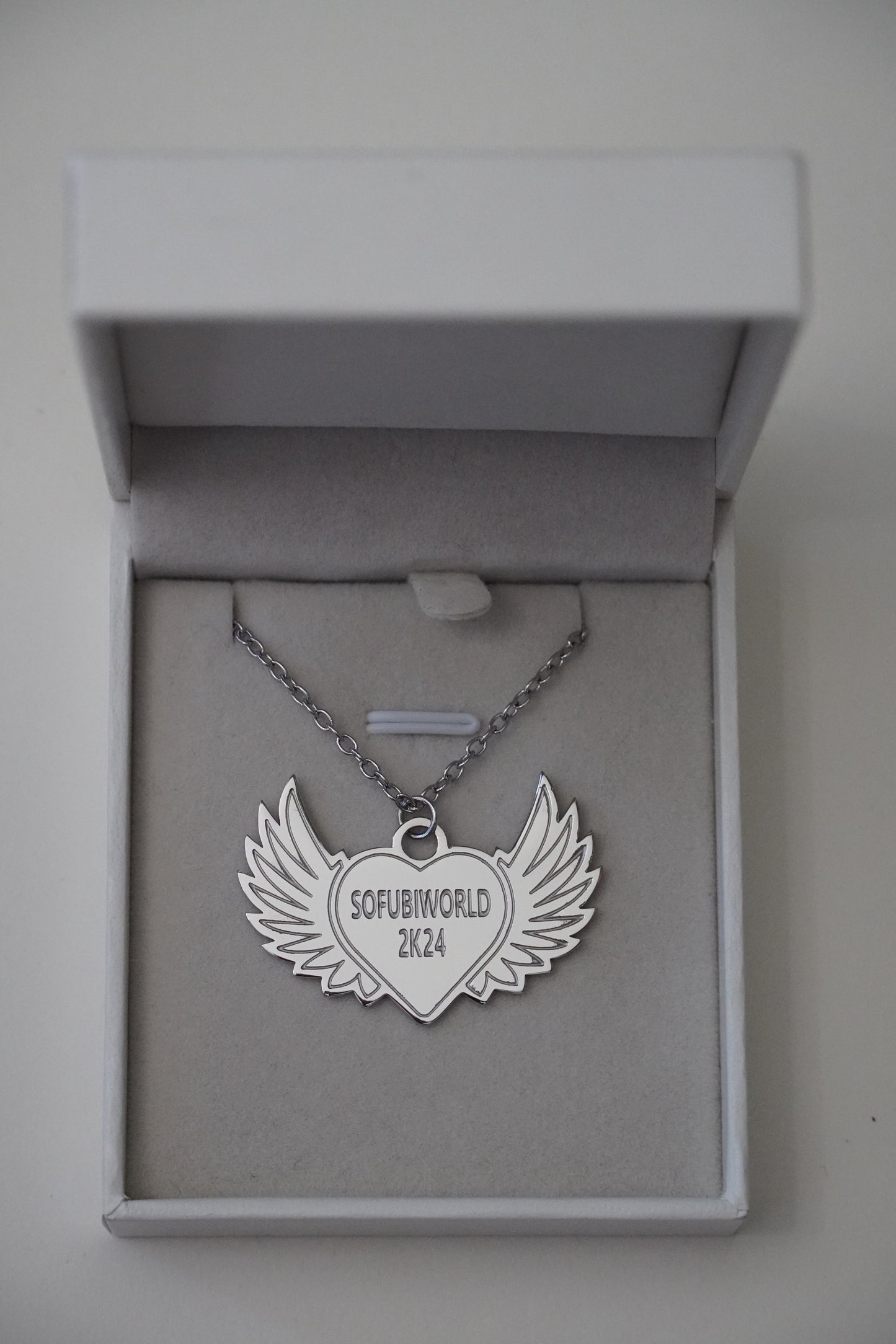 AMULET OF REVERSIBILITY