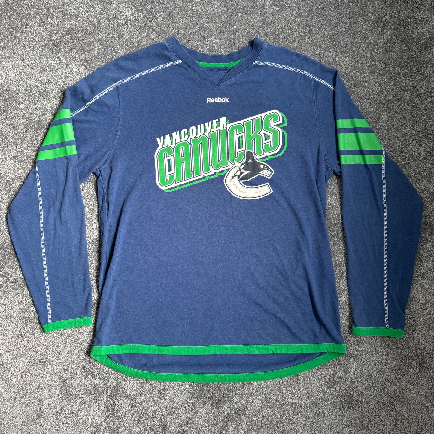 NHL Vancouver Canucks Long Sleeve (2014)