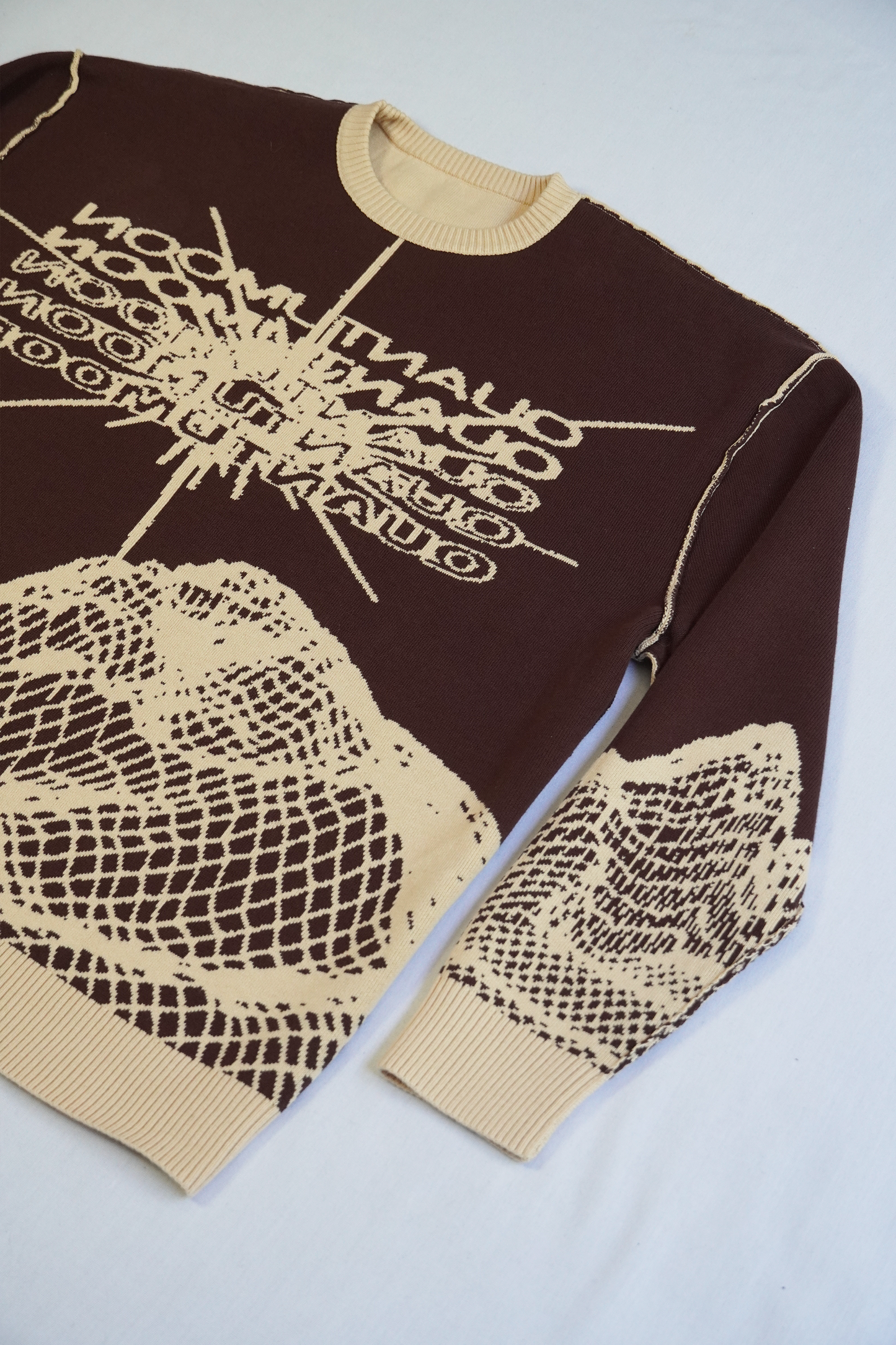 reversible quantum sweater (white)