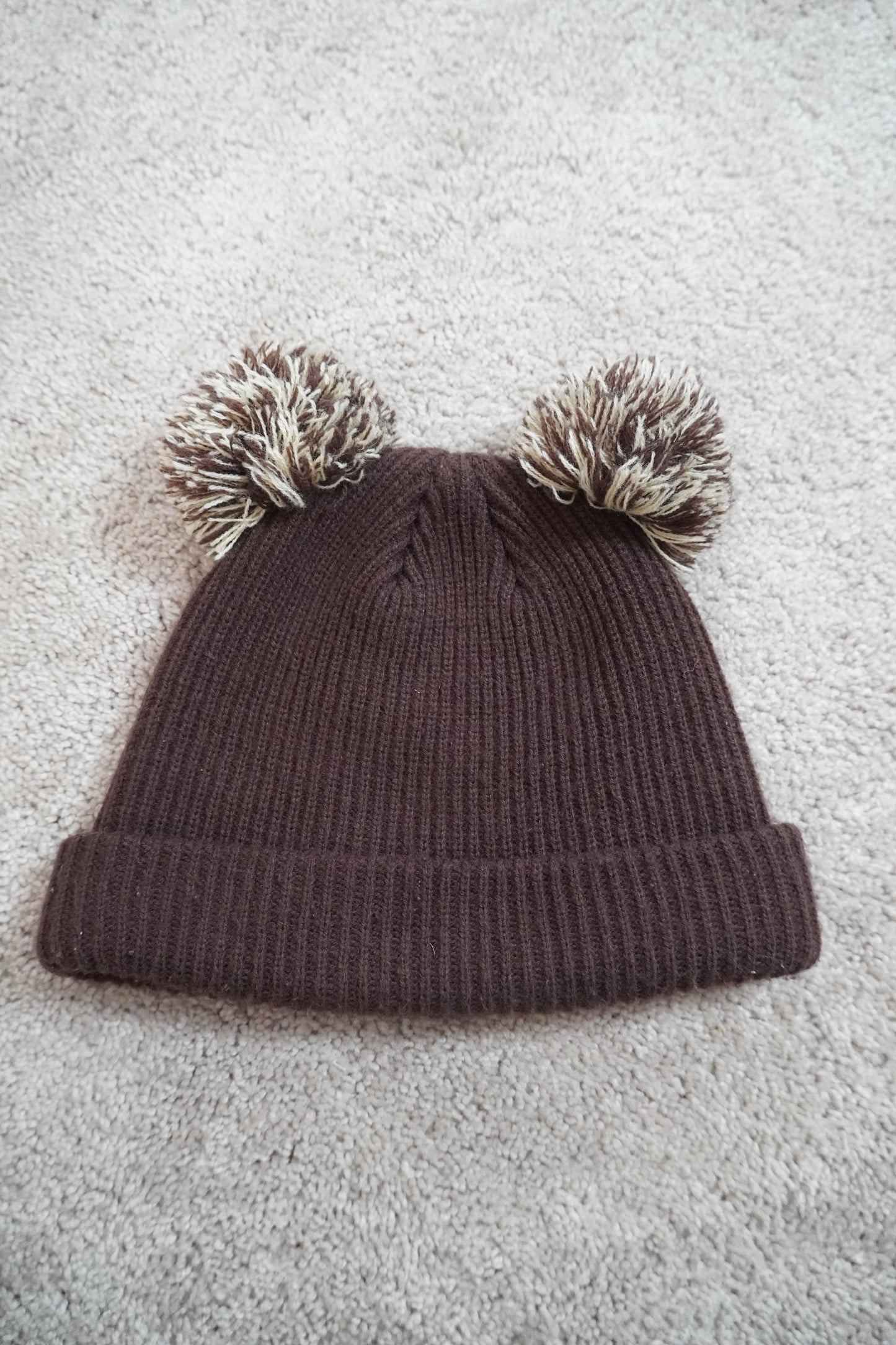 93 2x PomPom Beanie