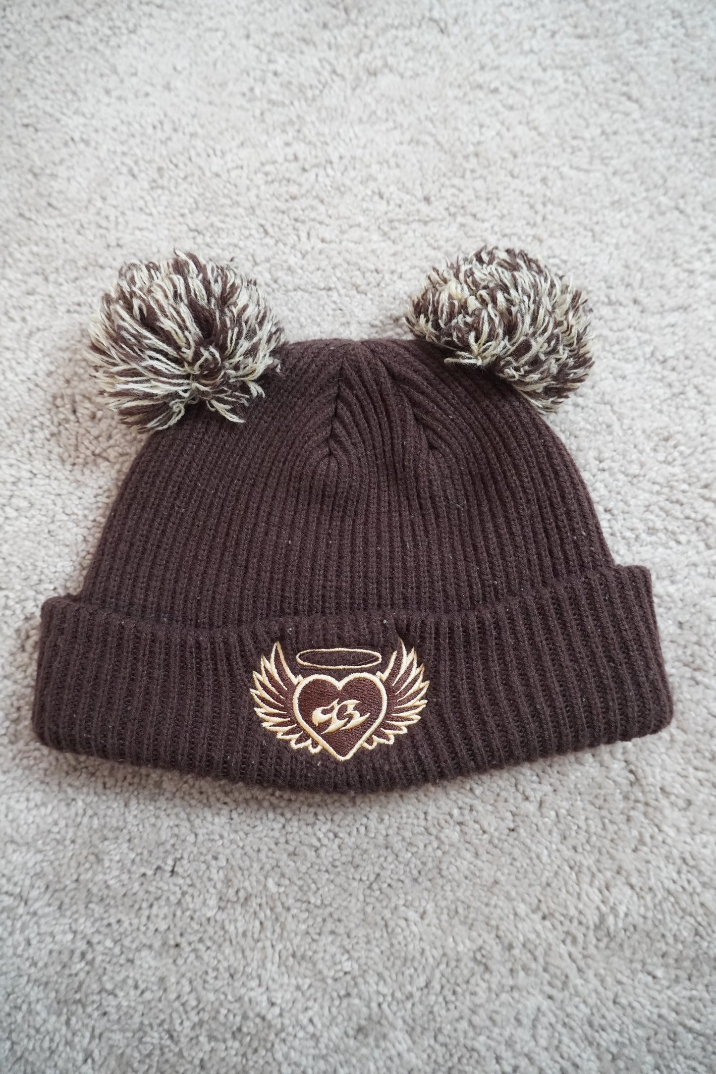 93 2x PomPom Beanie
